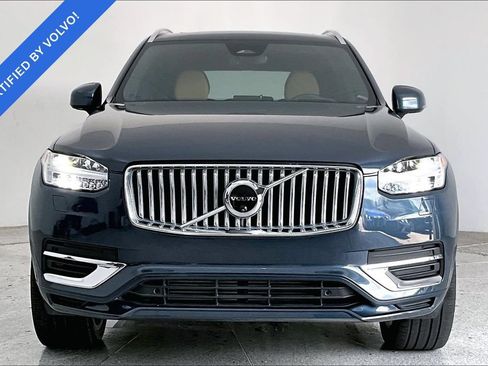 Certified 2025 Volvo XC90 T8 Ultra w/ Protection Package Premier AWD/4WD image 3