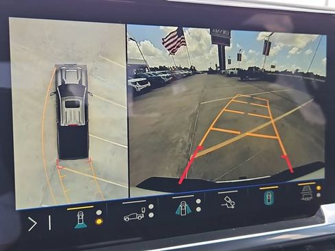 Used 2025 Chevrolet Silverado 2500 LT w/ Safety Package AWD/4WD image 19