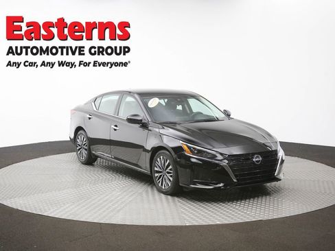 Used 2023 Nissan Altima 2.5 SV FWD image 49
