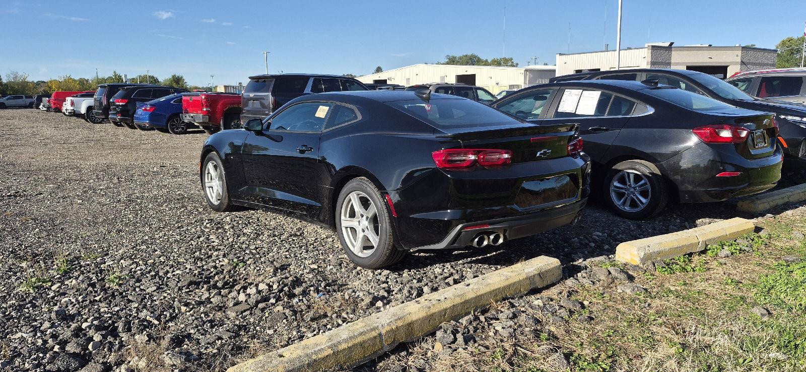 Used 2024 Chevrolet Camaro LT w/ Technology Package RWD image 4