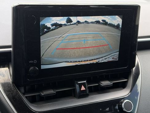 Used 2023 Toyota Corolla SE FWD image 18