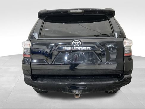Used 2016 Toyota 4Runner SR5 image 4