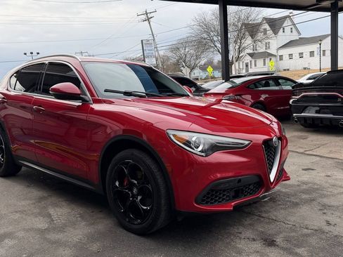 Used 2018 Alfa Romeo Stelvio Ti AWD/4WD image 7