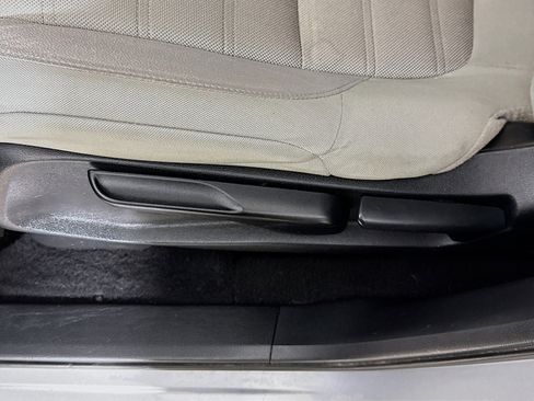 Used 2018 Honda CR-V LX image 22