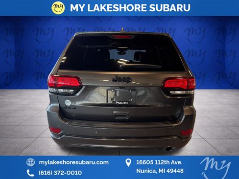 Used 2019 Jeep Grand Cherokee Altitude AWD/4WD image 6