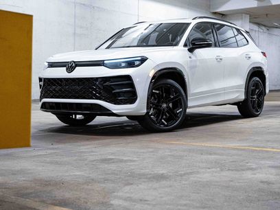 New 2026 Volkswagen Tiguan SE R-Line