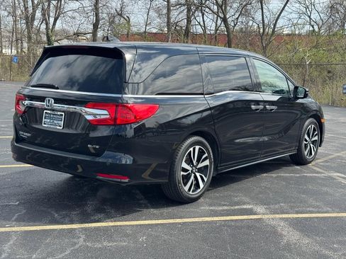 Used 2018 Honda Odyssey Elite image 3