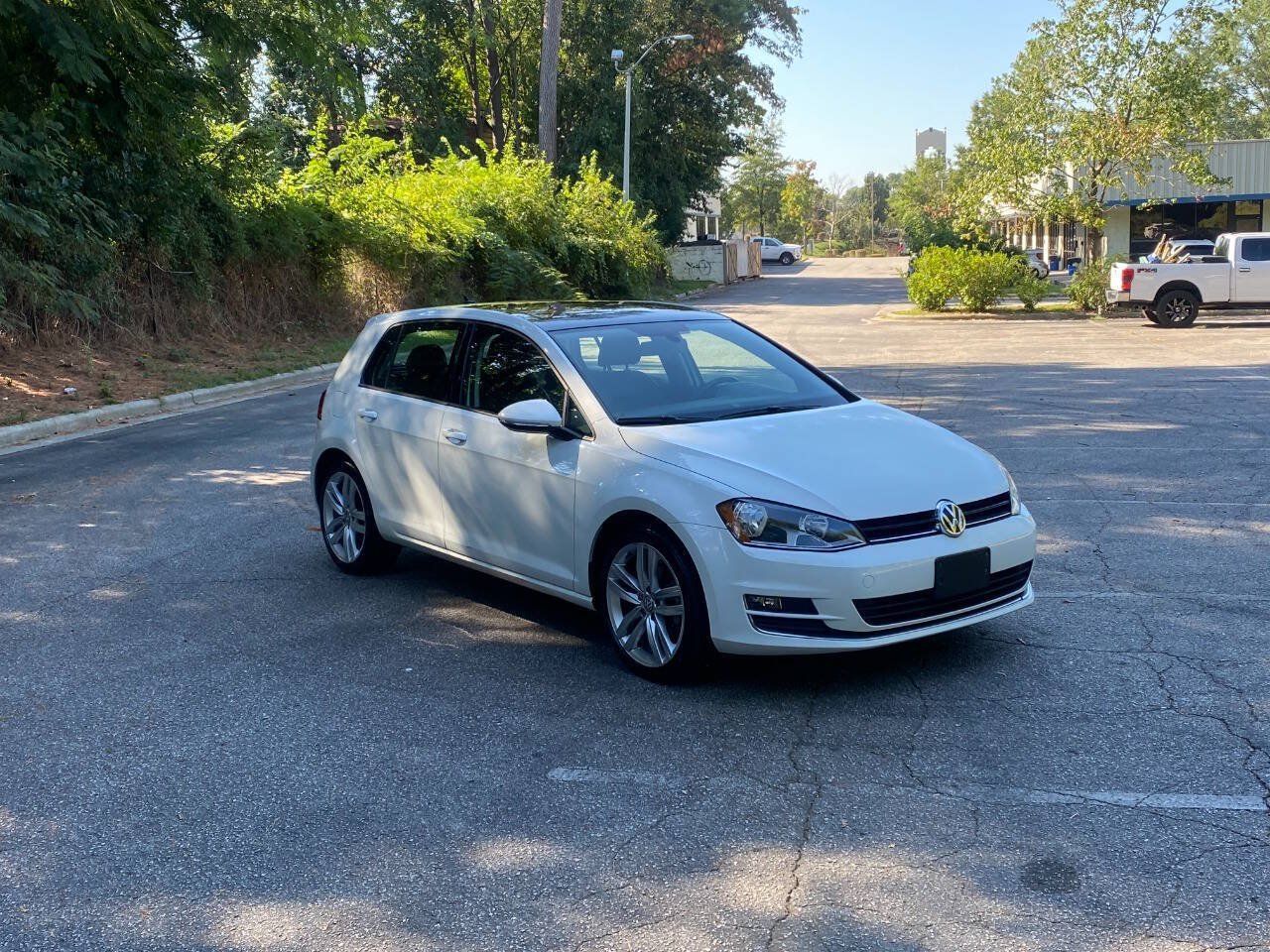 Used 2015 Volkswagen Golf SEL FWD image 3