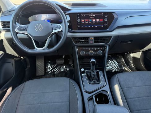 Used 2024 Volkswagen Taos SE FWD image 26