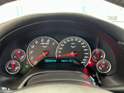 Used 2011 Chevrolet Corvette Grand Sport w/ Preferred Equipment Group RWD image 12