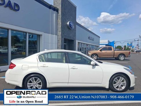 Used 2012 INFINITI G37 x Sedan w/ Premium Pkg AWD/4WD image 6