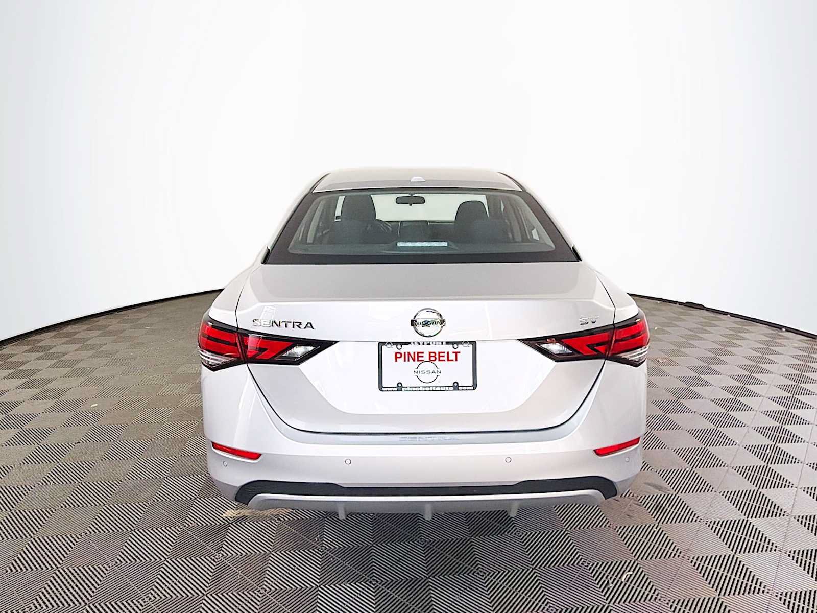 Used 2023 Nissan Sentra SV w/ All-Weather Package FWD image 5