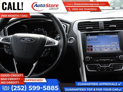Used 2017 Ford Fusion SE w/ Fusion SE Technology Package AWD/4WD image 12