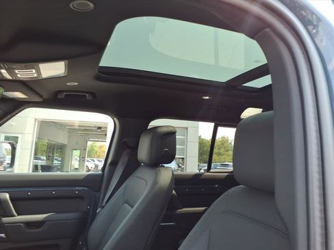 New 2025 Land Rover Defender 110 S image 11