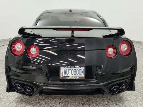 Used 2020 Nissan GT-R Premium w/ Premium Interior Package AWD/4WD image 18