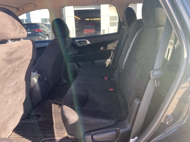 Used 2015 Nissan Pathfinder SV FWD image 28