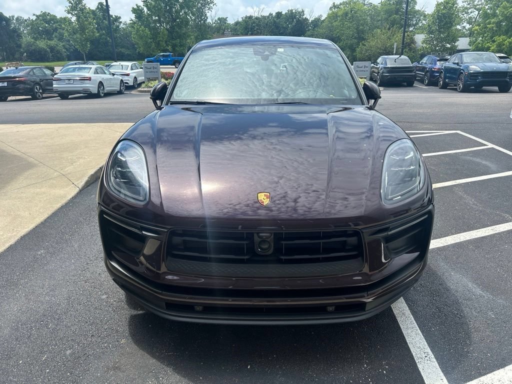Used 2023 Porsche Macan Turbo AWD/4WD image 3