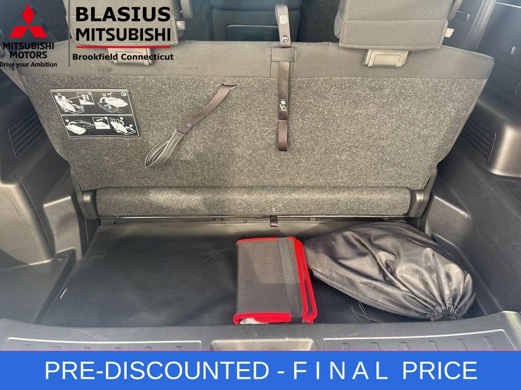 Used 2025 Mitsubishi Outlander ES AWD/4WD image 10
