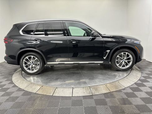 New 2026 BMW X5 xDrive40i AWD/4WD image 17