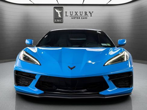 Used 2021 Chevrolet Corvette Stingray Coupe w/ Z51 Performance Package RWD image 3