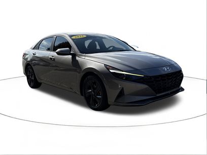 Certified 2022 Hyundai Elantra SEL