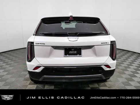 Certified 2025 Cadillac Optiq Luxury 1 AWD/4WD image 29