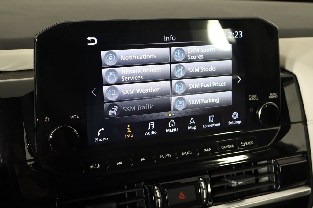 Used 2024 Nissan Pathfinder SL w/ Black Appearance Package FWD image 28