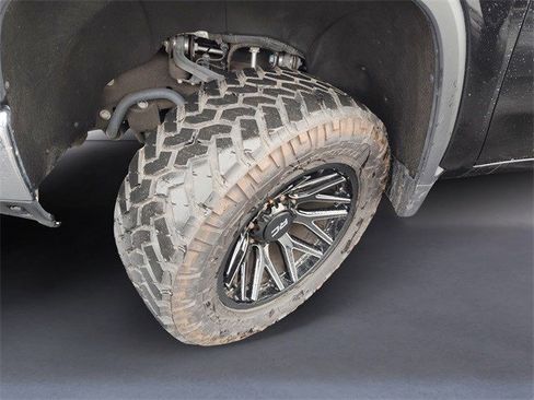 Used 2024 Chevrolet Silverado 2500 LT w/ Safety Package image 12