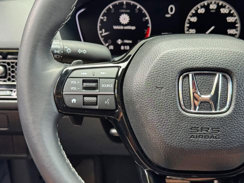 Used 2023 Honda Civic Sport image 19