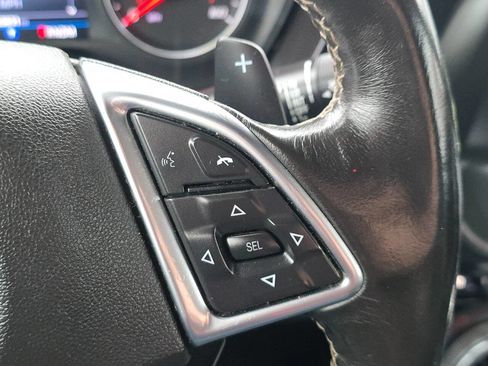 Used 2019 Chevrolet Camaro LT image 18