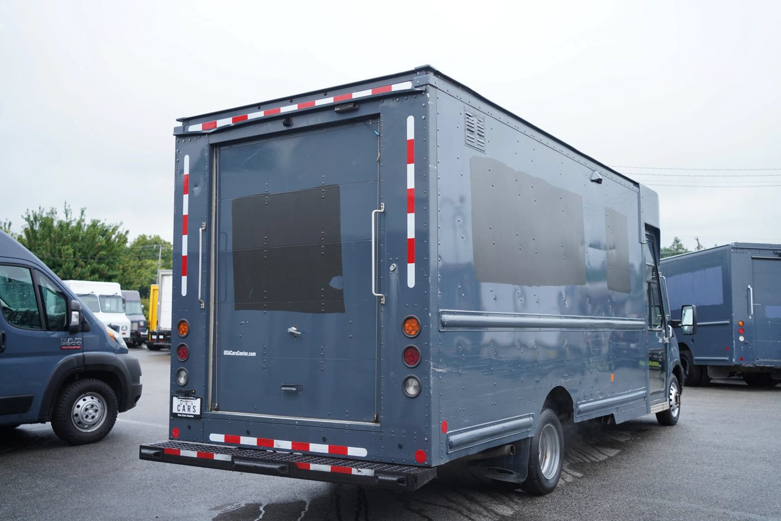 Used 2021 Ford Transit 350 DRW RWD image 10