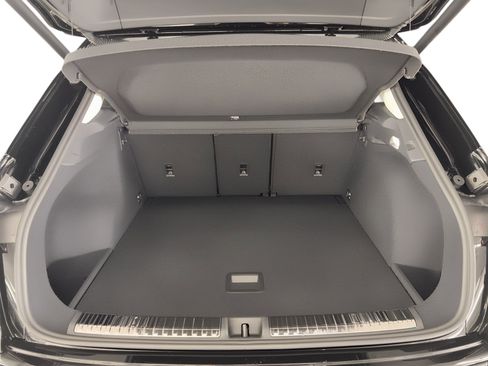 New 2026 Audi Q3 quattro 2.0T image 13