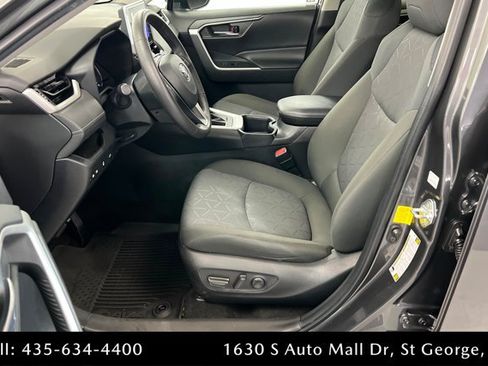 Used 2023 Toyota RAV4 XLE w/ Convenience Package FWD image 18