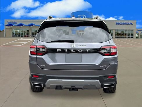 New 2026 Honda Pilot Elite image 4