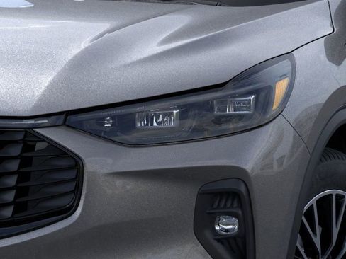 New 2025 Ford Escape SE w/ PHEV Premium Package image 18