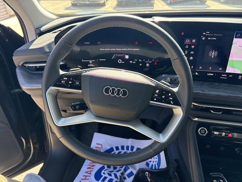 Certified 2025 Audi Q5 Premium w/ Convenience Package image 20