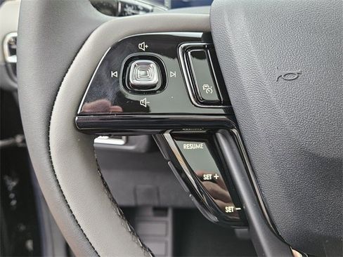New 2025 Lincoln Corsair FWD w/ Equipment Group 101A image 27
