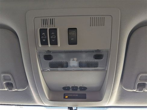 Used 2014 Cadillac Escalade Luxury image 25