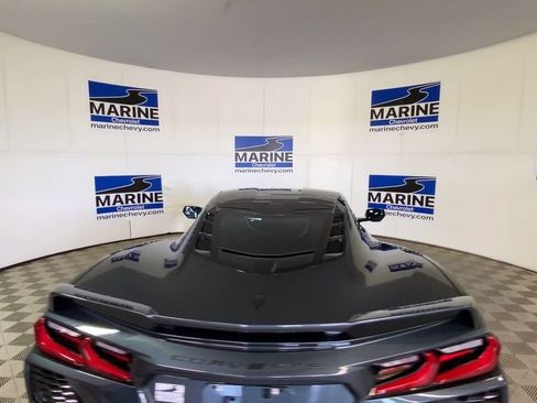 Used 2021 Chevrolet Corvette Stingray Coupe w/ Z51 Performance Package RWD image 9