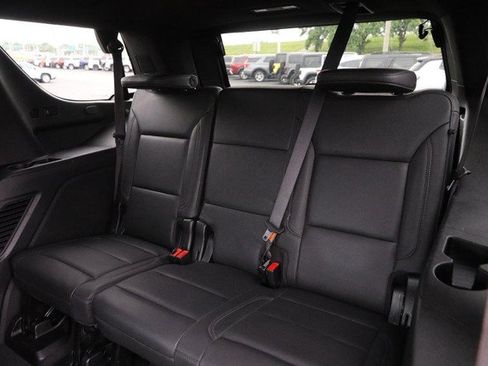 Used 2022 Chevrolet Tahoe LT RWD image 10