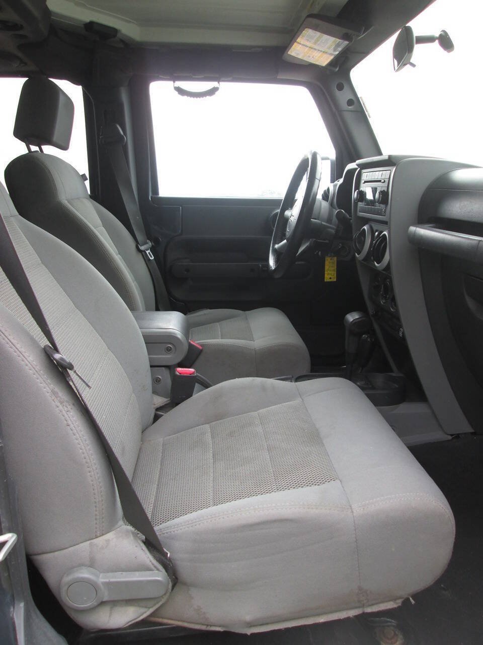 Used 2008 Jeep Wrangler Unlimited Sahara w/ Trailer Tow Group AWD/4WD image 13