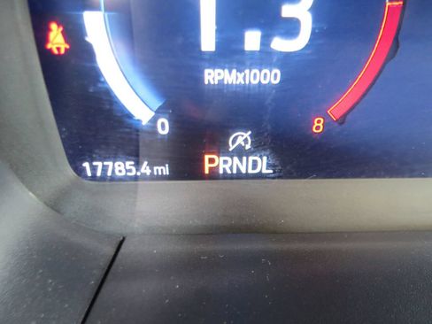 Used 2025 Ford Explorer Active RWD image 31
