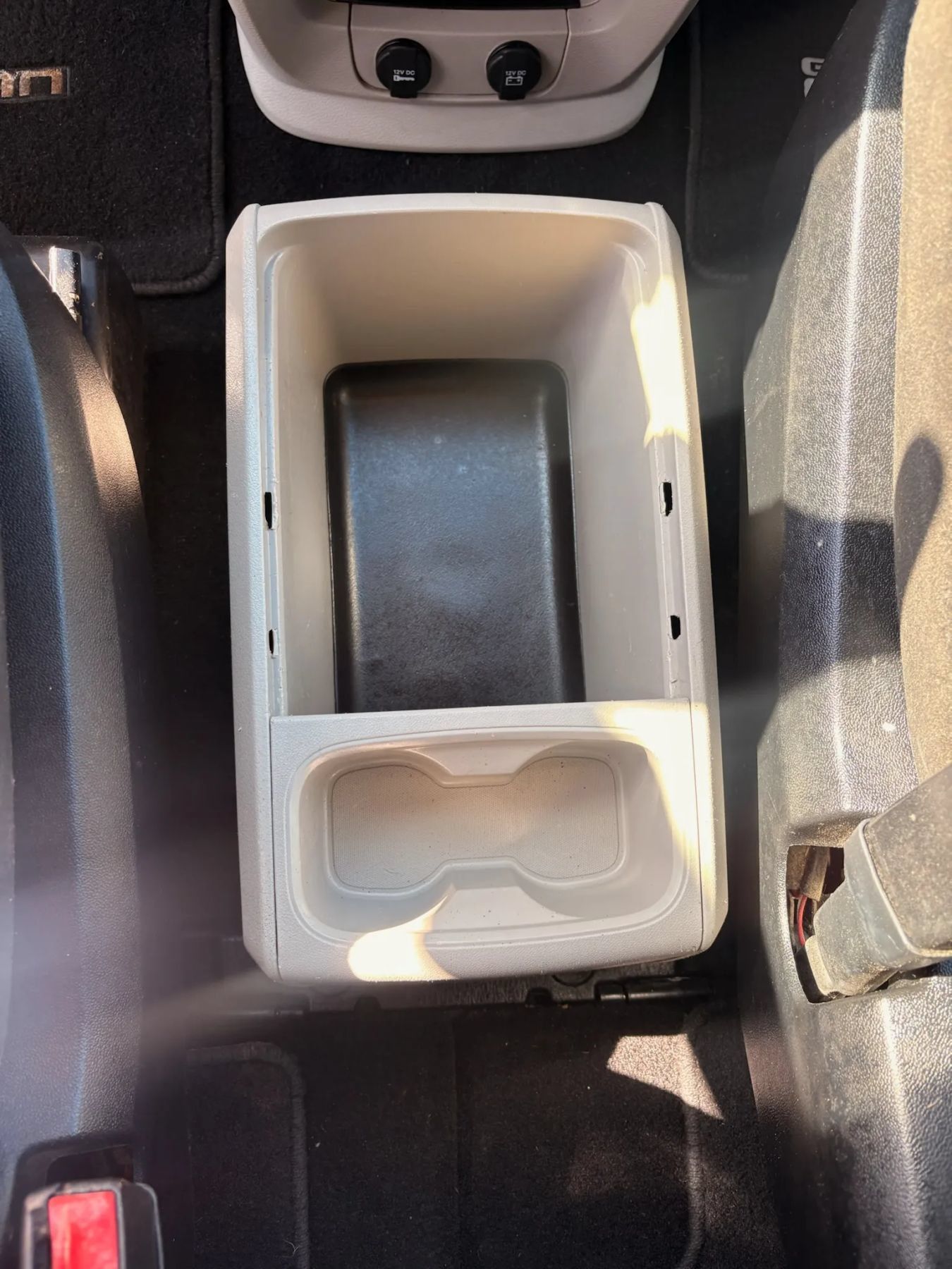 Used 2016 Dodge Grand Caravan SE FWD image 23