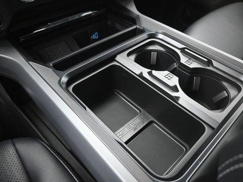 New 2026 Ford F250 Lariat w/ Black Appearance Package image 32