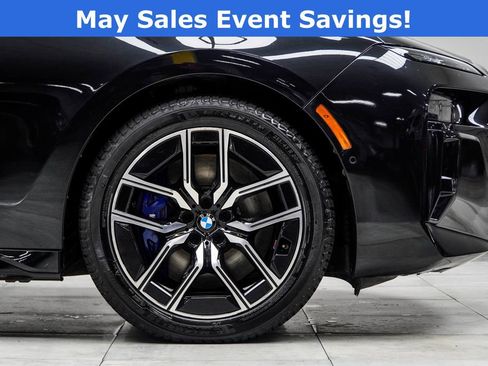 Used 2023 BMW 760i xDrive w/ Executive Package AWD/4WD image 9