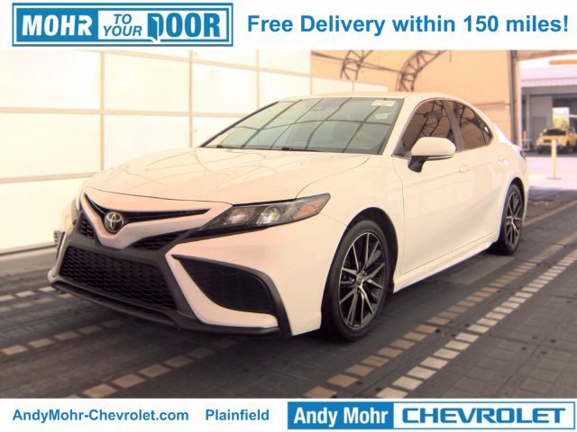 Used 2022 Toyota Camry SE FWD image 1