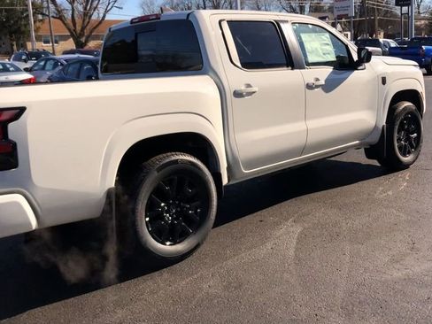 New 2026 Nissan Frontier SV w/ SV Convenience Package AWD/4WD image 8