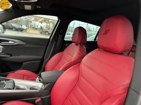 Used 2024 Dodge Hornet R/T Plus w/ Tech Pack Plus w/o Parking image 12