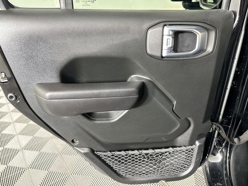 Used 2021 Jeep Wrangler Unlimited Sport image 25