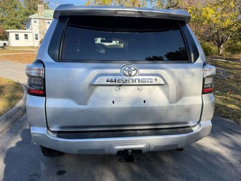 Used 2019 Toyota 4Runner SR5 image 8